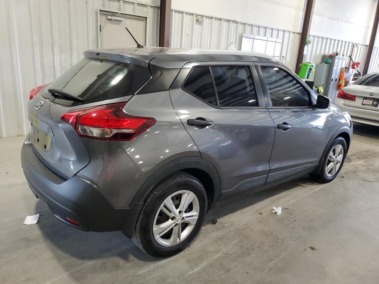 2019 Nissan Kicks VIN 3N1CP5CU1KL527543 Copart auction photo, front end damage thumbnail 3