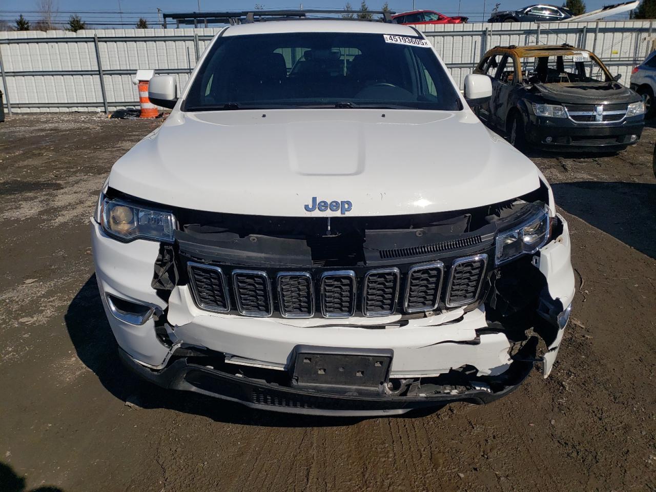 2018 Jeep Grand Cherokee VIN 1C4RJFAG1JC288047 Copart auction photo, front end / minor dent/scratches damage thumbnail 5