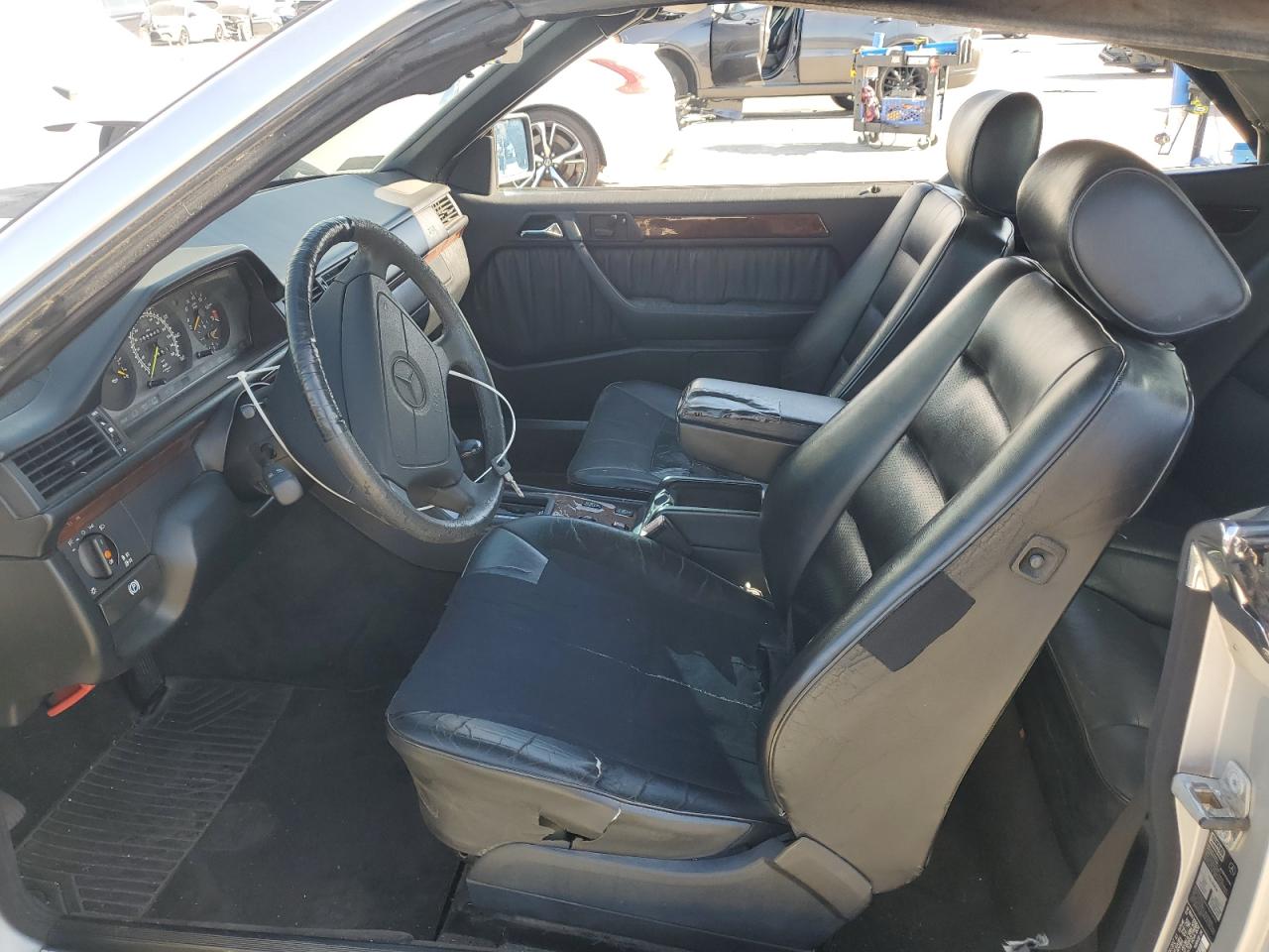 1994 Mercedes-Benz E-klasse VIN WDBEA66E0RC089491 Copart auction photo, front end / side damage thumbnail 7