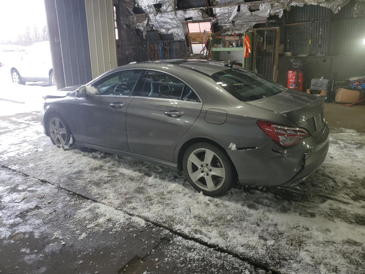 2017 Mercedes-Benz CLA-klasse VIN WDDSJ4GB2HN423459 Copart auction photo, front end / rear end damage thumbnail 2