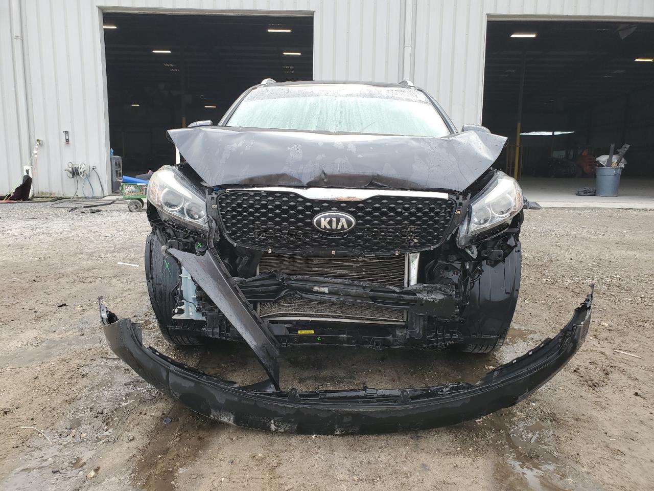 2016 KIA Sorento VIN 5XYPG4A37GG027128 Copart auction photo, front end / minor dent/scratches damage thumbnail 5