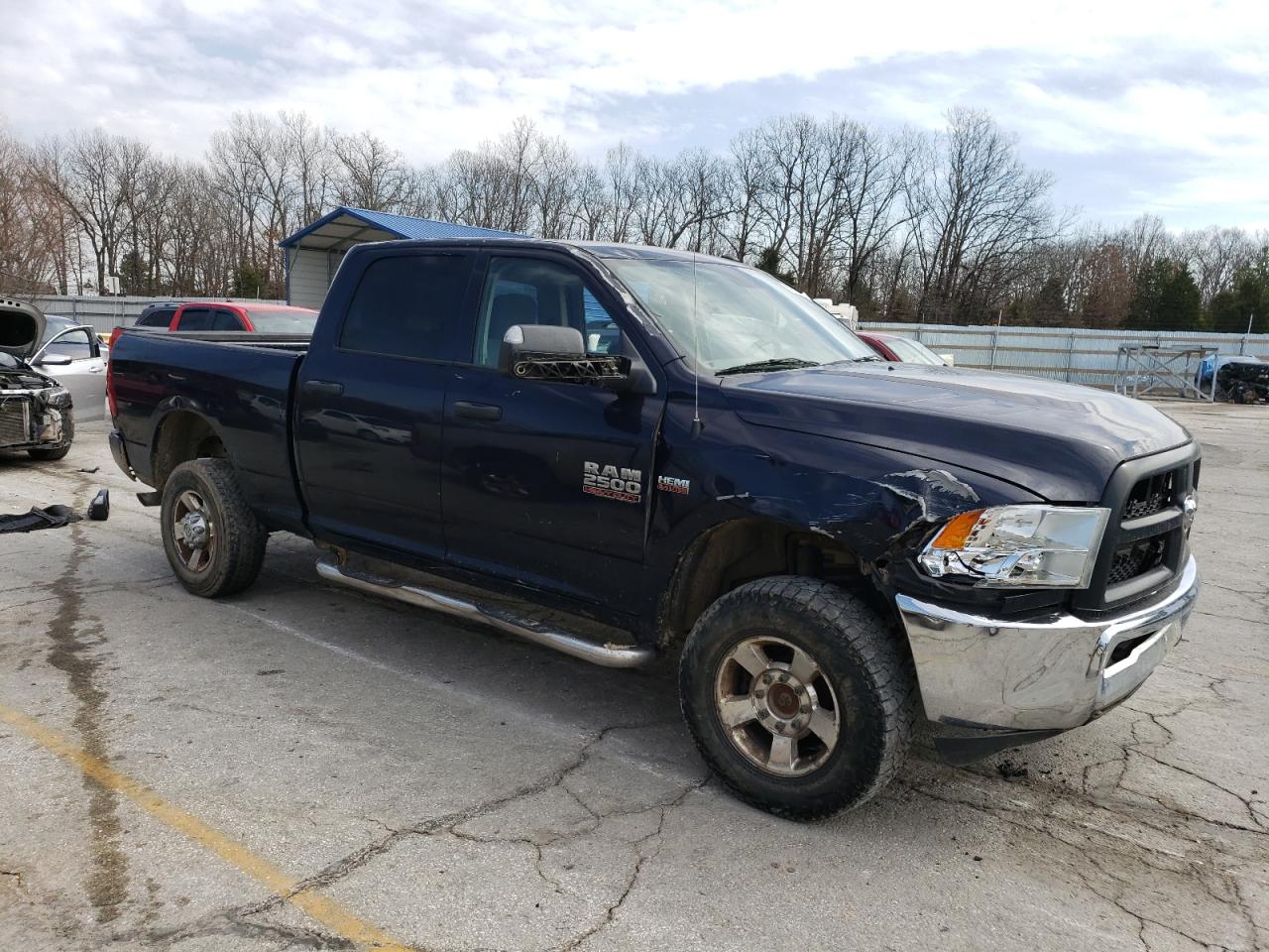 2016 RAM 2500 VIN 3C6UR5CJ3GG295021 Copart auction photo, side / front end damage thumbnail 4