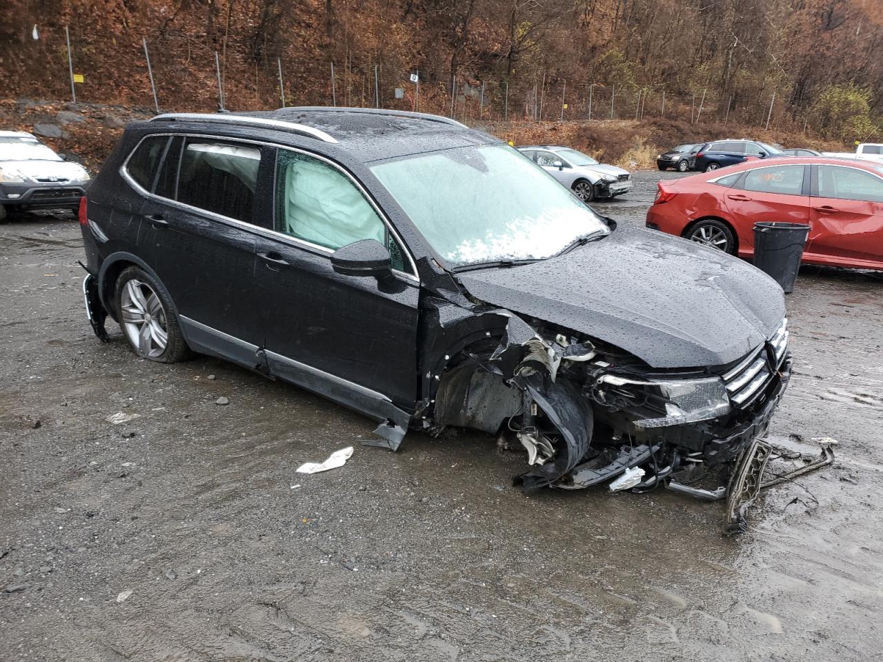 2021 Volkswagen Tiguan VIN 3VV2B7AX5MM002564 Copart auction photo, front end / undercarriage damage thumbnail 4