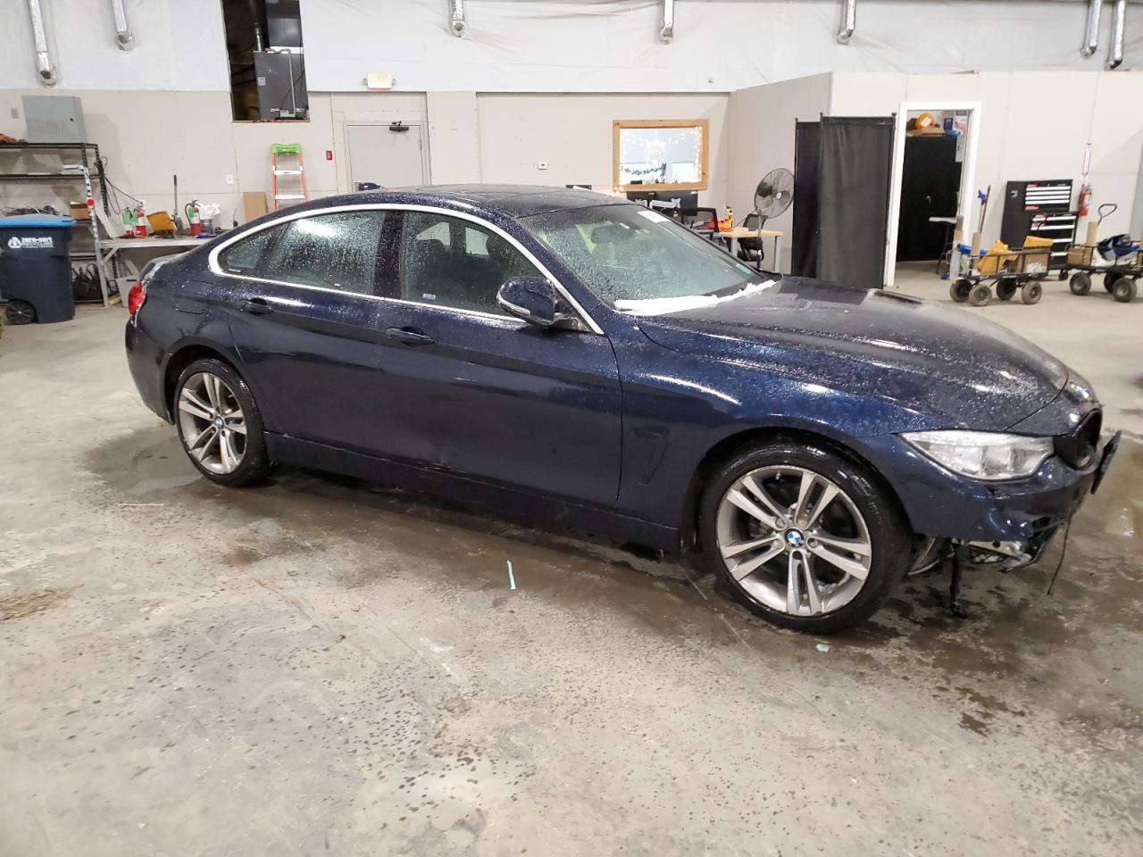 2016 BMW 4er VIN WBA4C9C51GG141484 Copart auction photo, front end / minor dent/scratches damage thumbnail 4