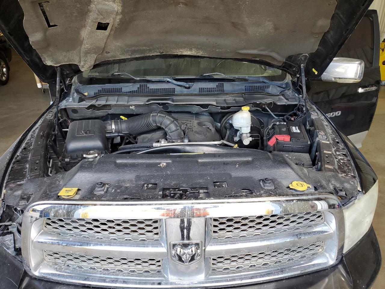 2011 Dodge RAM VIN 1D7RV1CT7BS630292 Copart auction photo, side / minor dent/scratches damage thumbnail 11