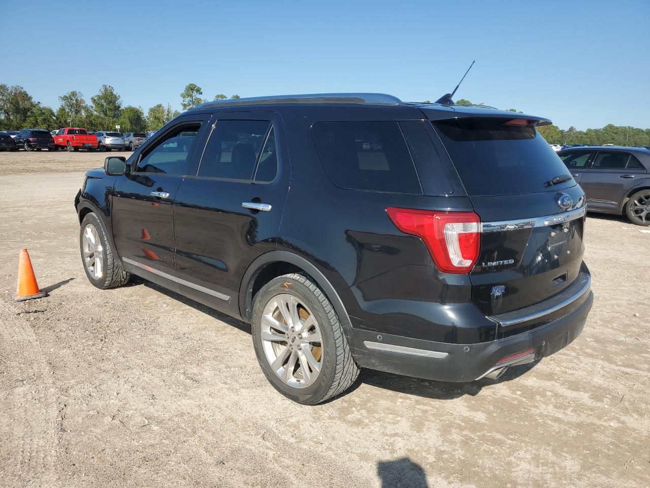 2019 Ford Explorer VIN 1FM5K7F8XKGB38026 Copart auction photo, front end damage thumbnail 2
