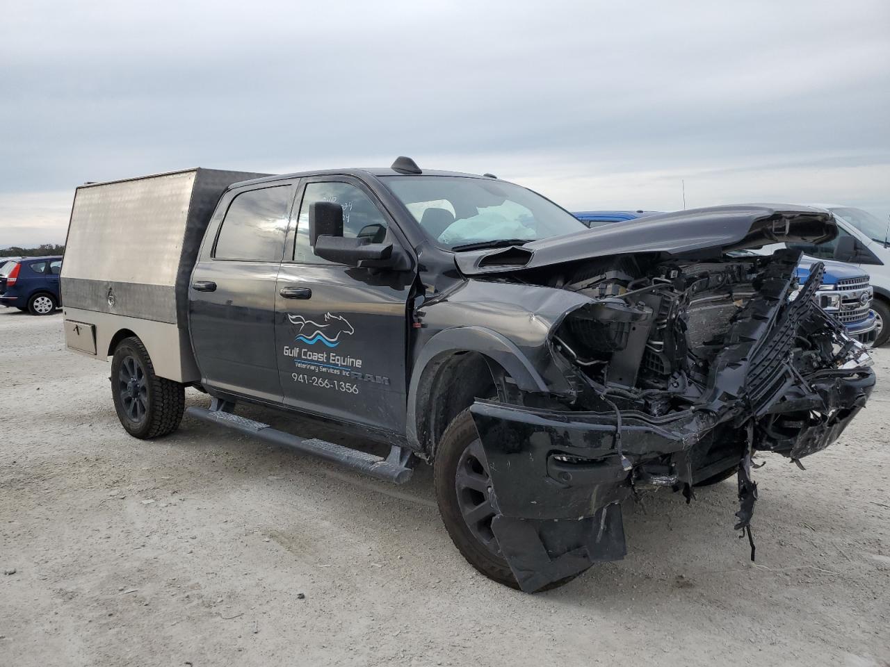 2021 RAM 3500 VIN 3C63R3EL5MG666948 Copart auction photo, front end / minor dent/scratches damage thumbnail 4