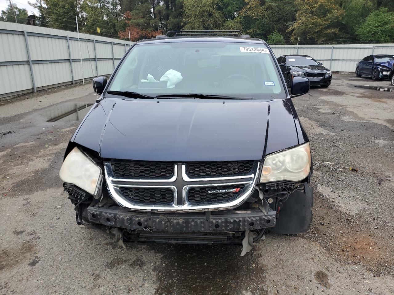2012 Dodge Caravan VIN 2C4RDGCG3CR359754 Copart auction photo, front end / minor dent/scratches damage thumbnail 5