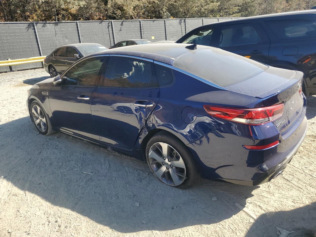 2019 KIA Optima VIN 5XXGT4L35KG370591 Copart auction photo, all over damage thumbnail 2