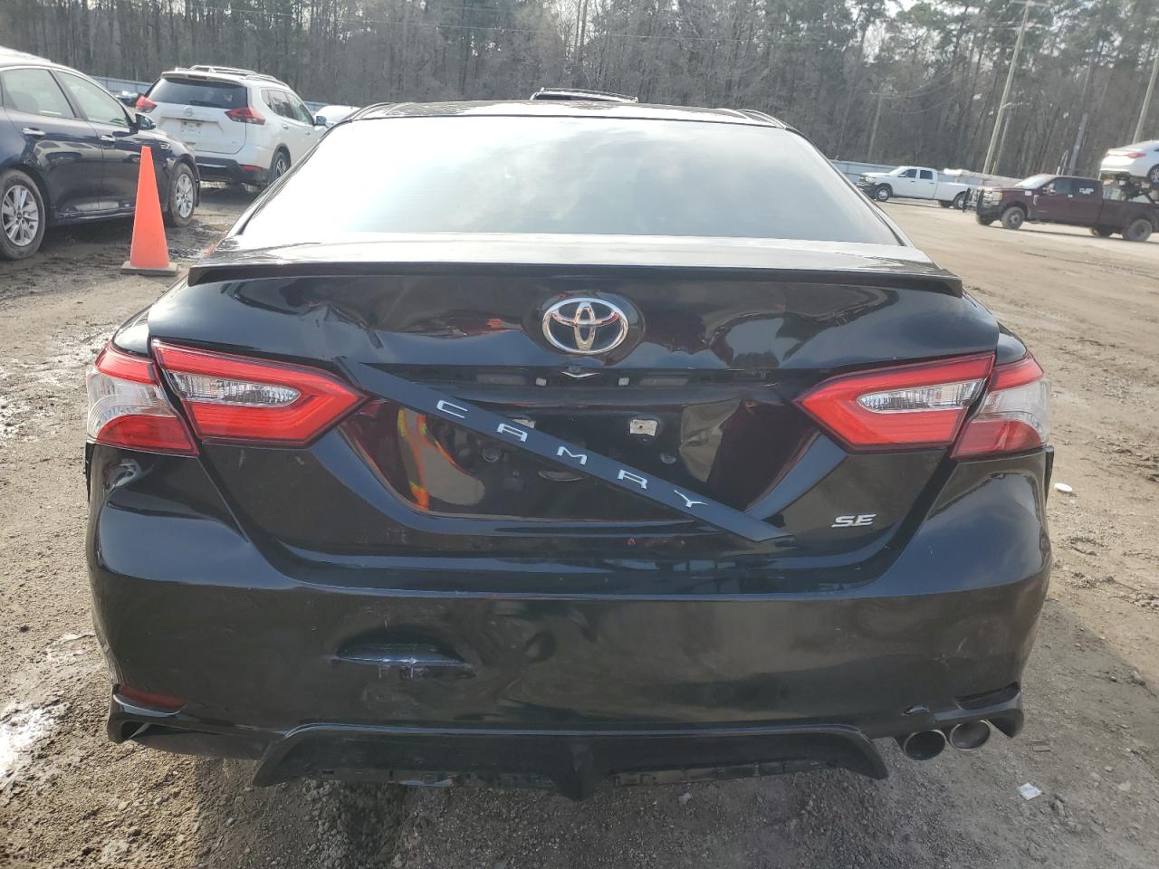 2018 Toyota Camry VIN 4T1B11HK6JU064082 Copart auction photo, front end / all over damage thumbnail 6