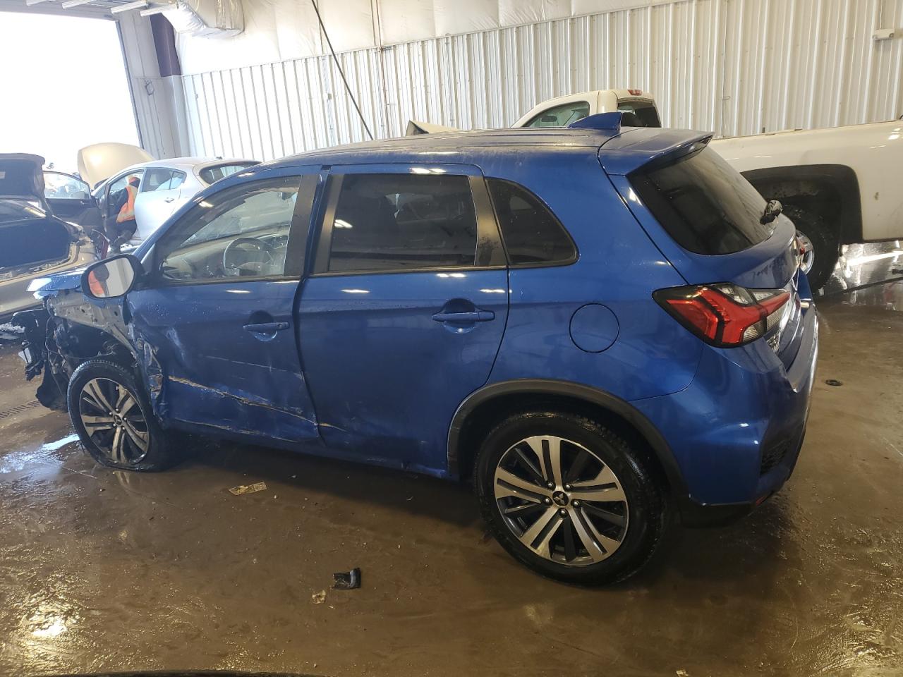 2020 Mitsubishi Outlander VIN JA4AP4AU8LU026779 Copart auction photo, front end / side damage thumbnail 2