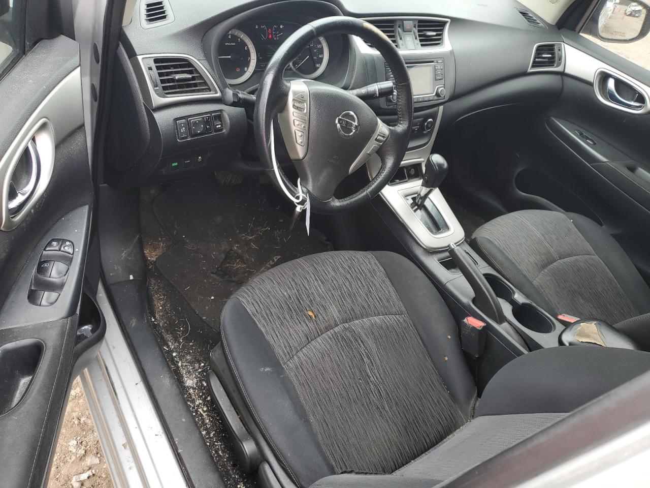 2015 Nissan Sentra VIN 3N1AB7AP5FL686912 Copart auction photo, front end / minor dent/scratches damage thumbnail 8