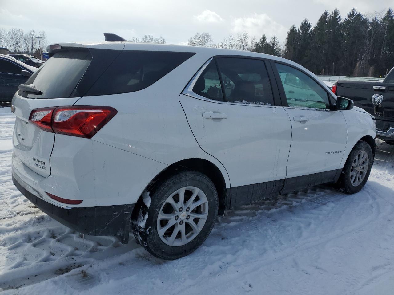 2021 Chevrolet Equinox VIN 3GNAXUEVXMS160291 Copart auction photo, side / front end damage thumbnail 3