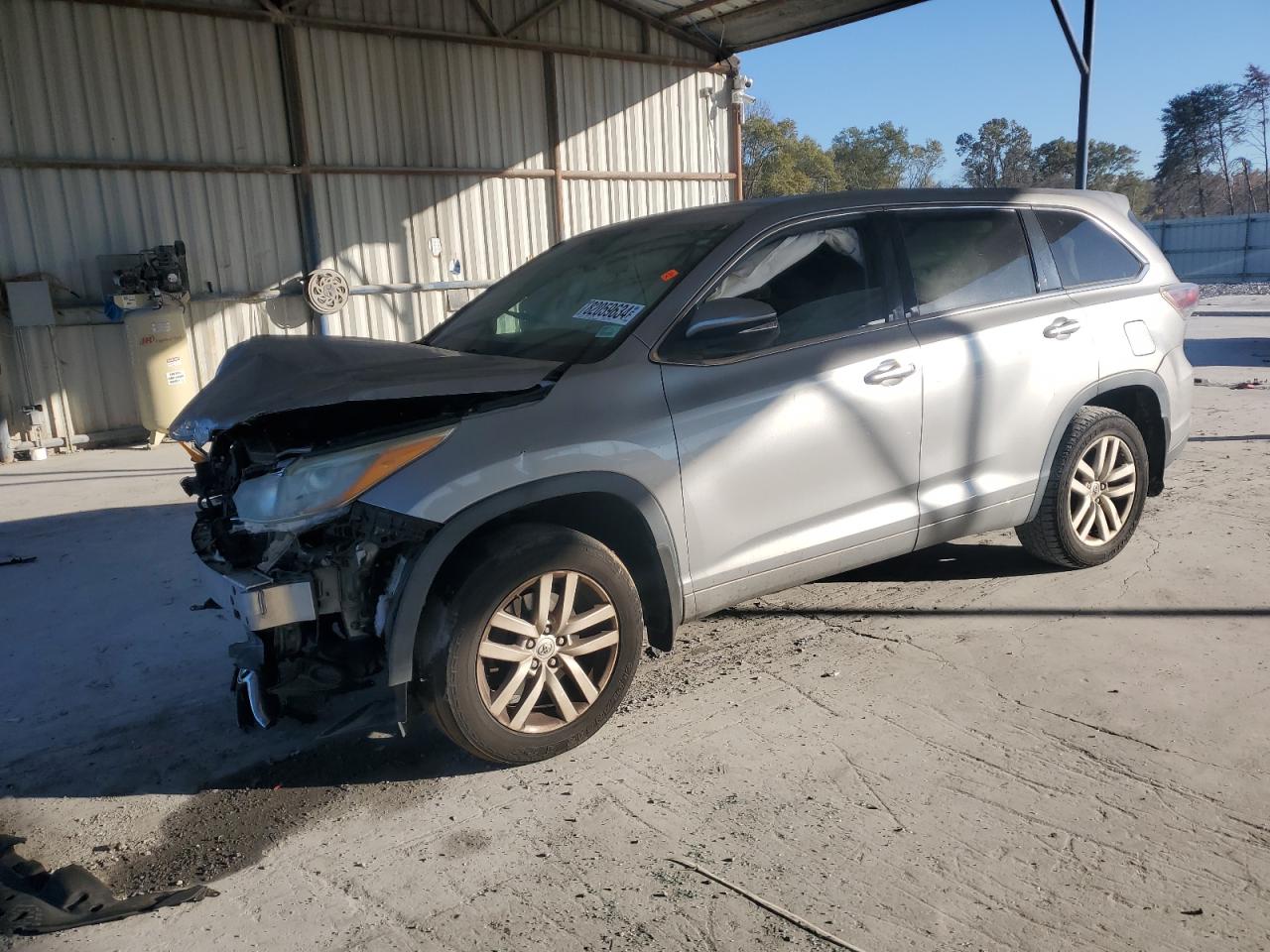 2015 Toyota Highlander VIN 5TDBKRFH8FS143563