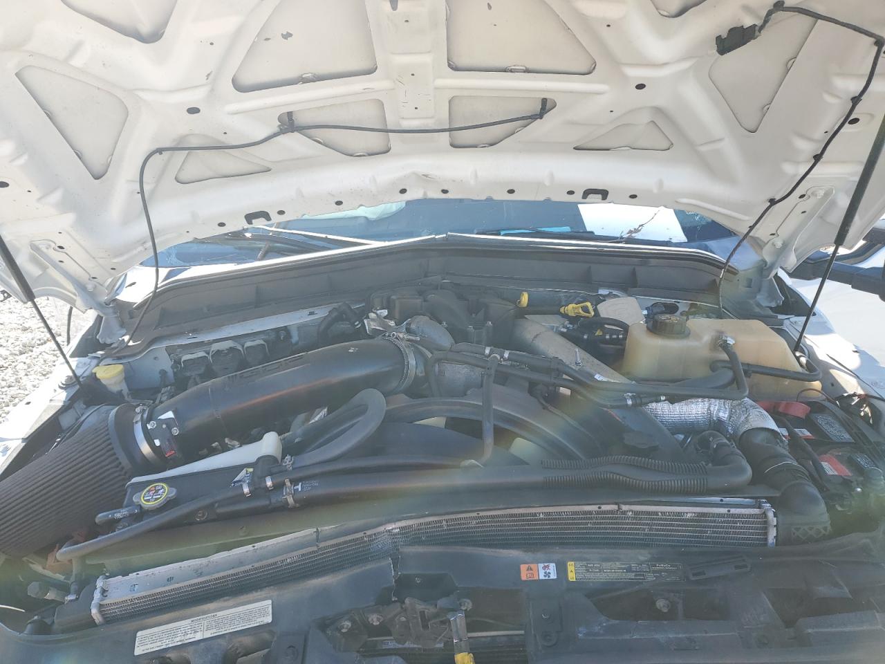 2011 Ford F250 VIN 1FT7W2BT6BEA01952 Copart auction photo, biohazard/chemical / front end damage thumbnail 11