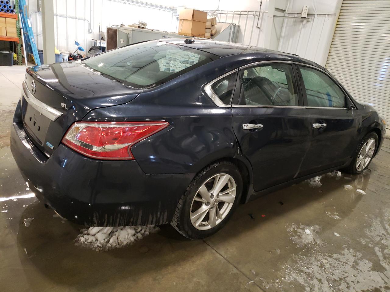 2013 Nissan Altima VIN 1N4AL3AP5DC252135 Copart auction photo, all over damage thumbnail 3