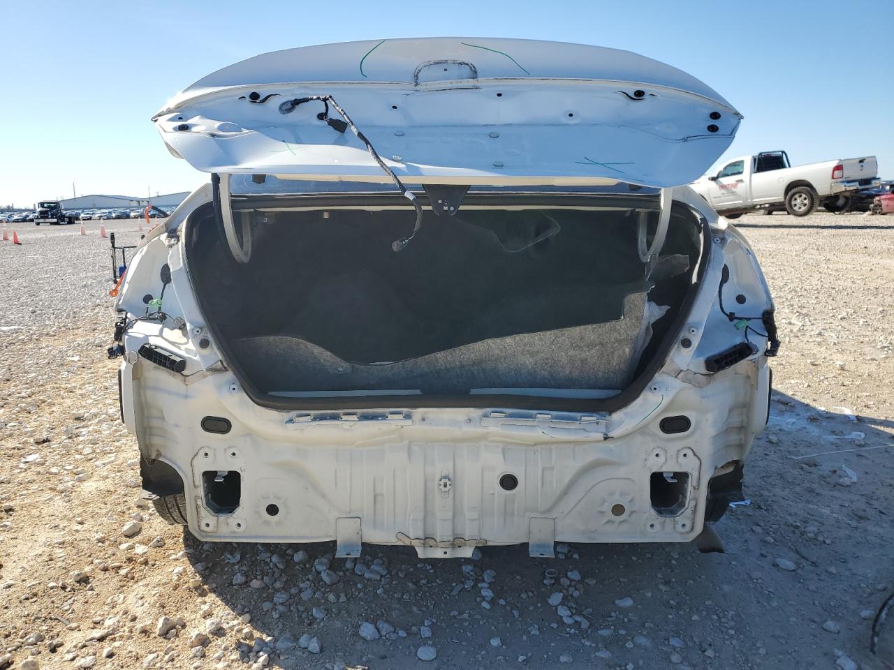 2019 Honda Civic VIN 19XFC2F60KE006769 Copart auction photo, all over damage thumbnail 6