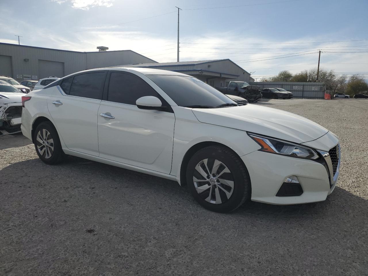 2019 Nissan Altima VIN 1N4BL4BW3KN321373 Copart auction photo, side damage thumbnail 4