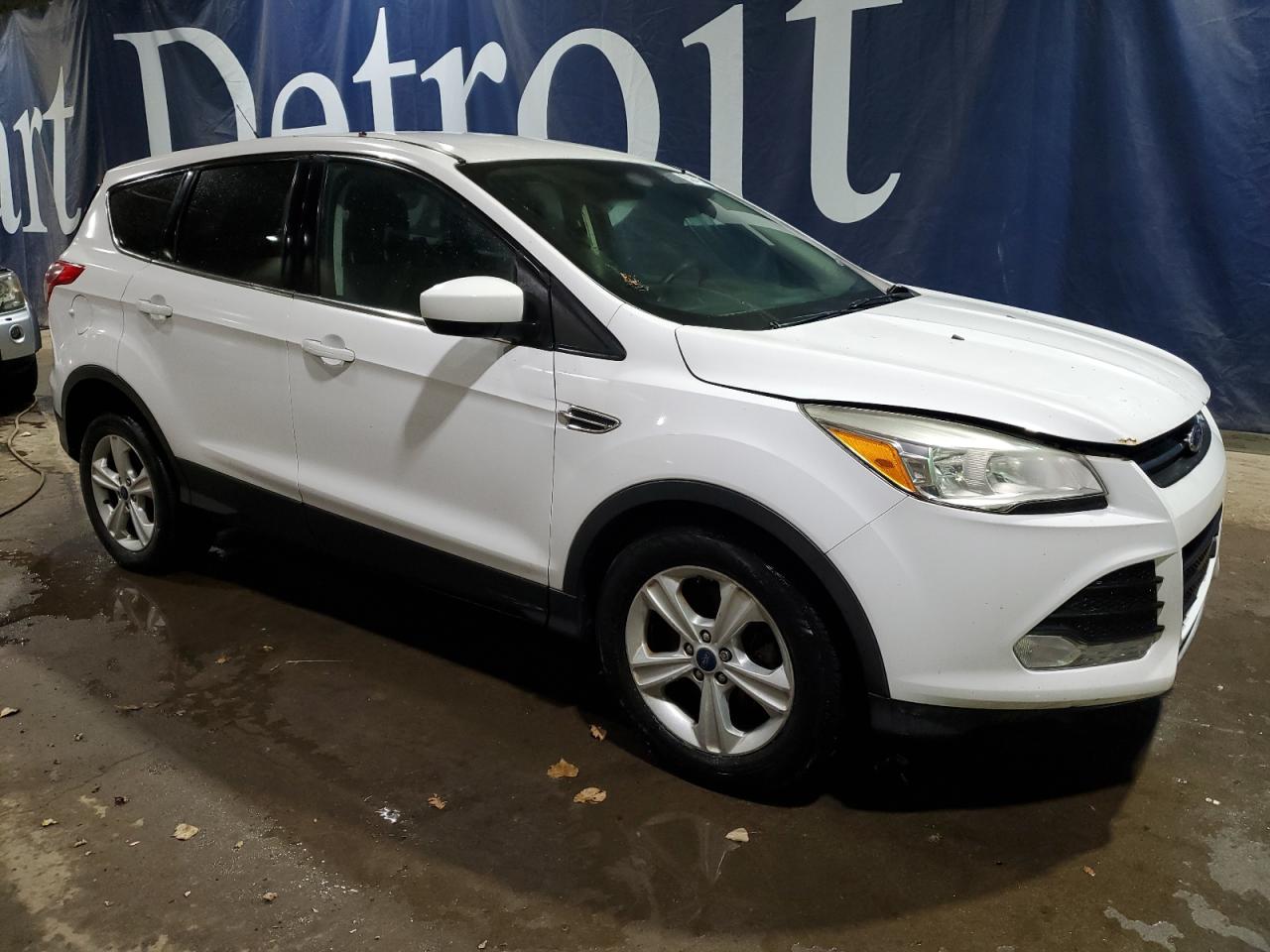 2014 Ford Escape VIN 1FMCU9GX7EUB50417 Copart auction photo, mechanical / minor dent/scratches damage thumbnail 4