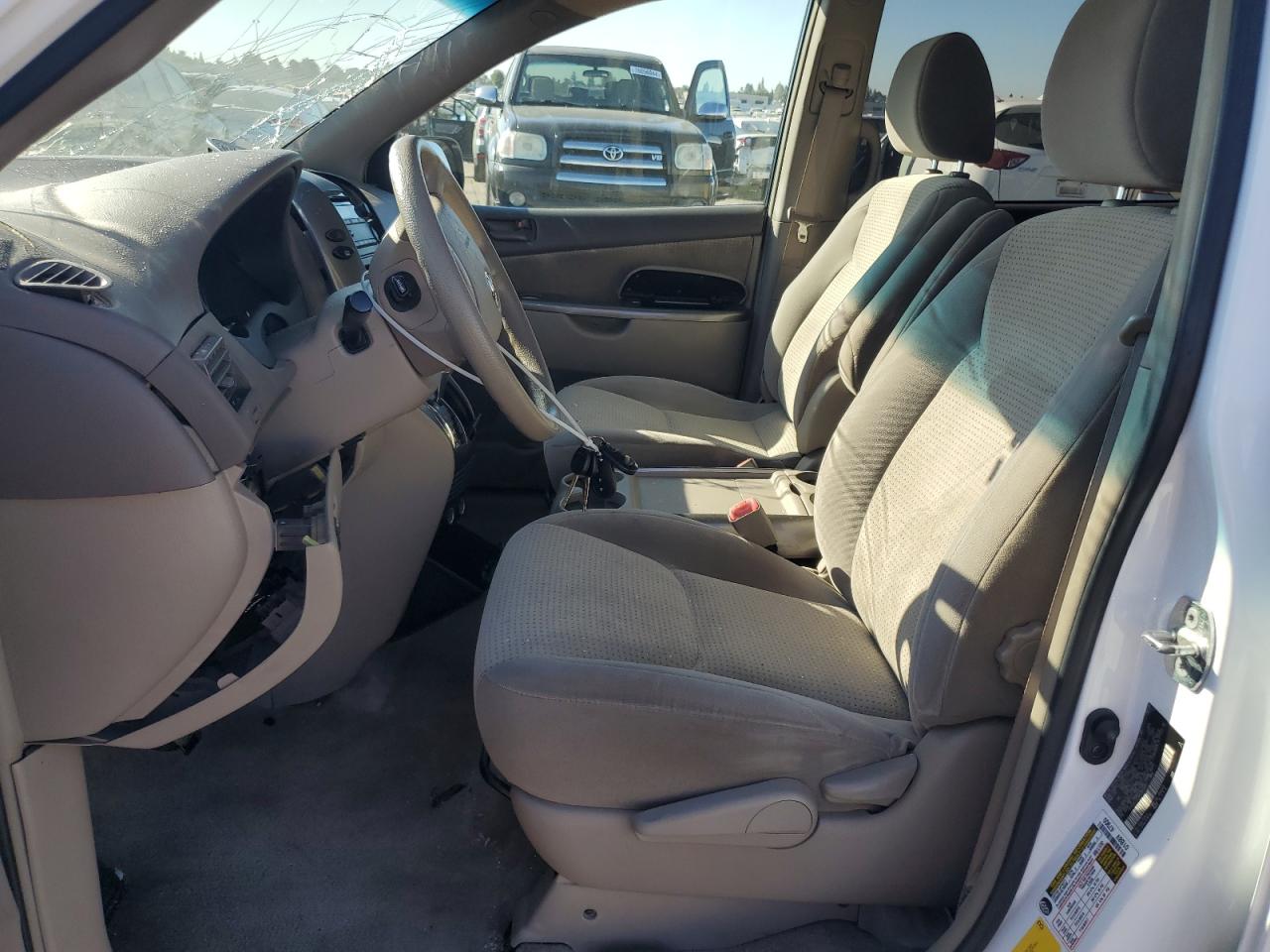 2009 Toyota Sienna VIN 5TDZK23C99S282667 Copart auction photo, front end damage thumbnail 7