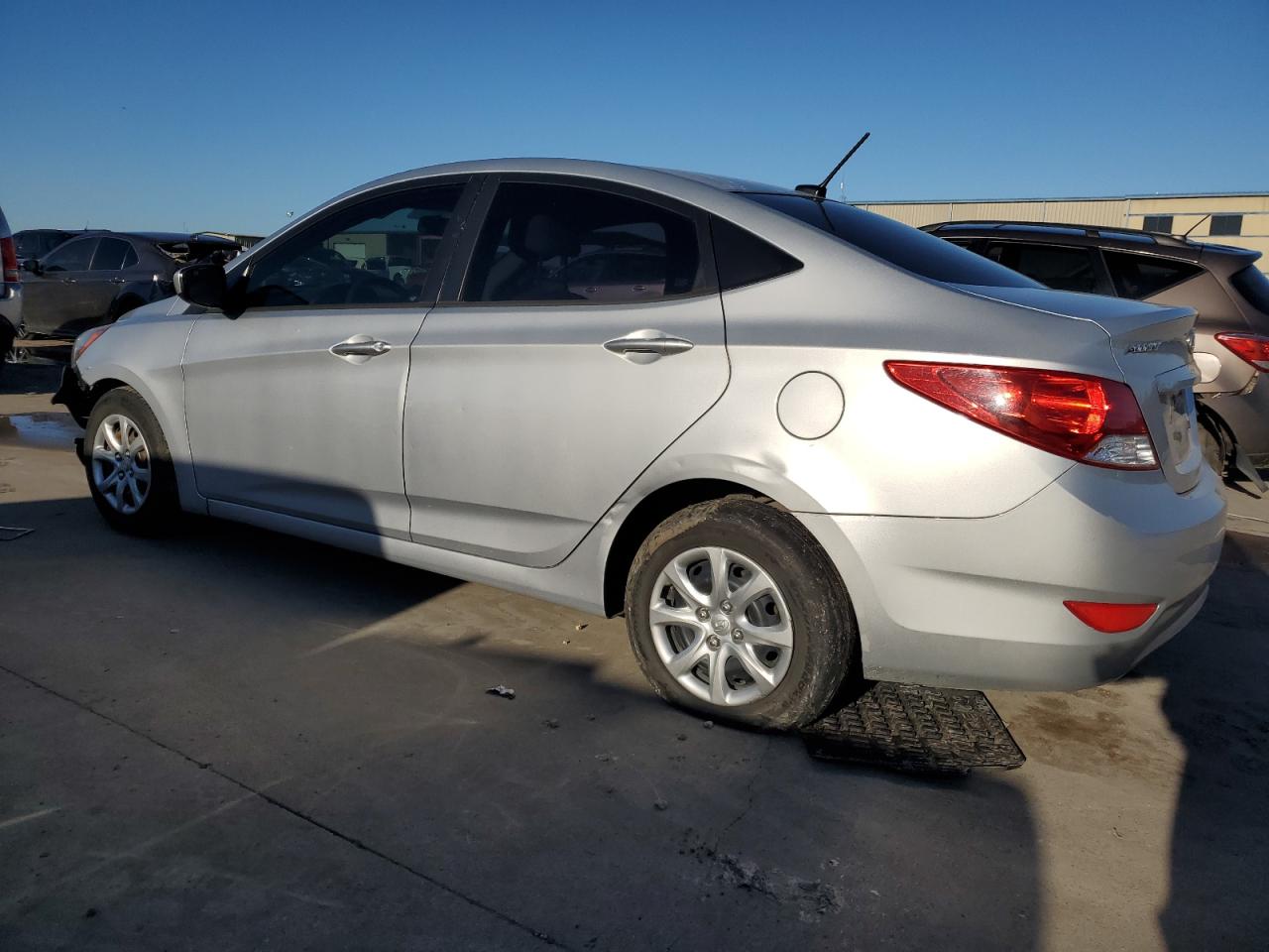 2014 Hyundai Accent VIN KMHCT4AE5EU642747 Copart auction photo, front end / minor dent/scratches damage thumbnail 2