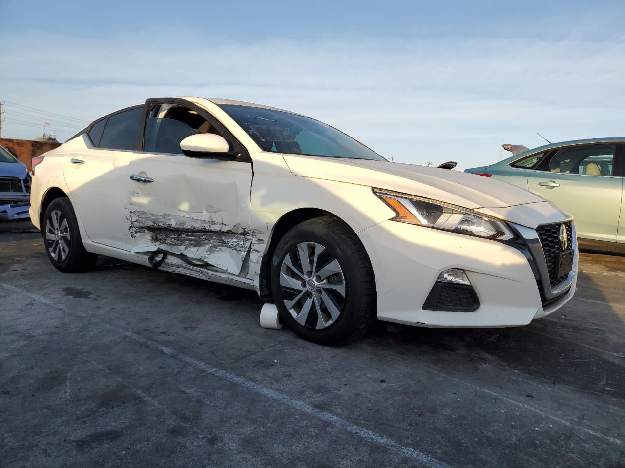 2019 Nissan Altima VIN 1N4BL4BW4KN320653 Copart auction photo, side damage thumbnail 4