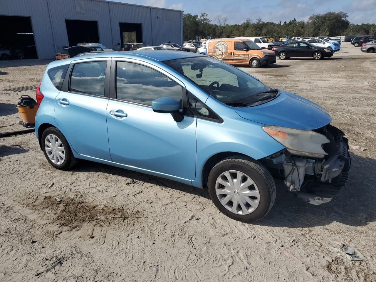 2015 Nissan Versa VIN 3N1CE2CP0FL363996 Copart auction photo, front end / side damage thumbnail 4