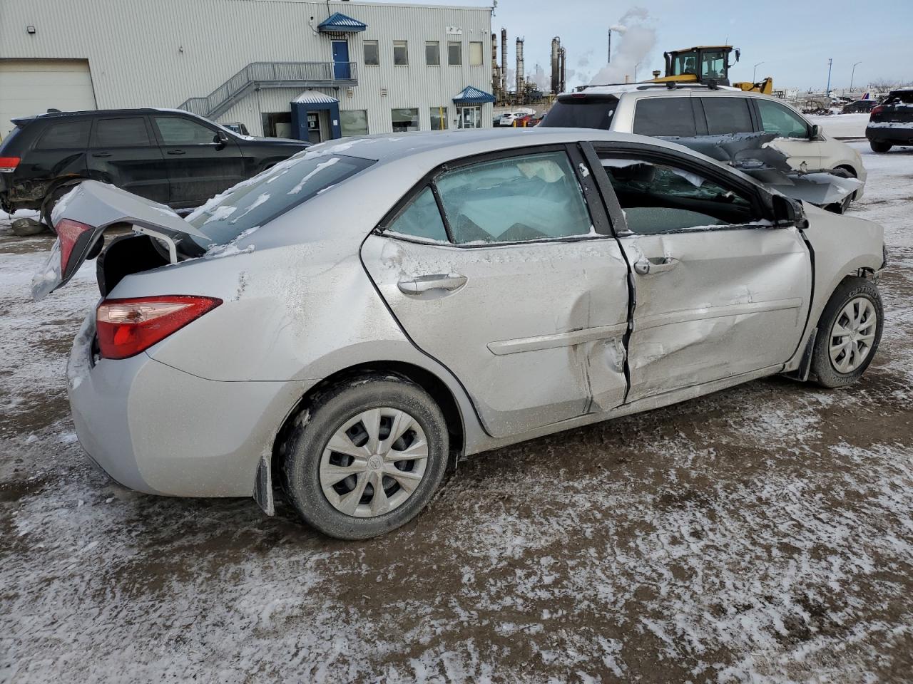 2018 Toyota Corolla VIN 2T1BURHE3JC091919 Copart auction photo, all over damage thumbnail 3