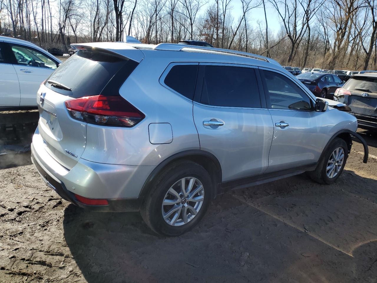 2020 Nissan Rogue VIN JN8AT2MV6LW110439 Copart auction photo, front end damage thumbnail 3