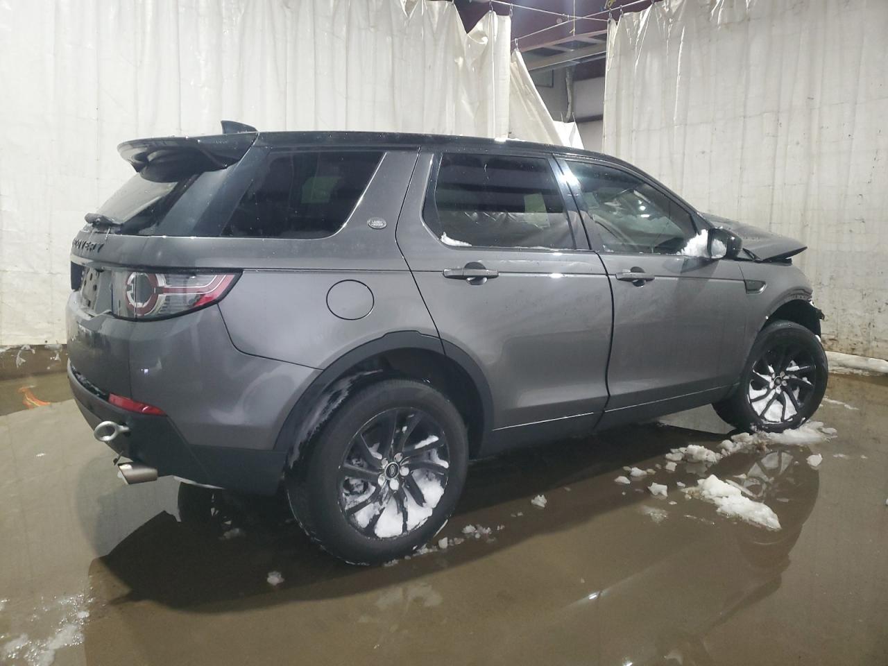 2017 Land Rover Discovery VIN SALCR2BG8HH663878 Copart auction photo, front end damage thumbnail 3