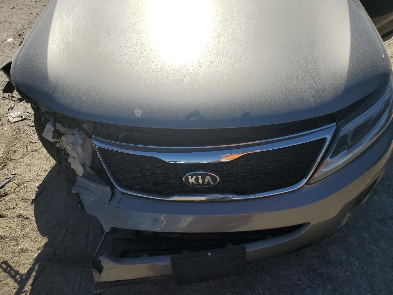 2014 KIA Sorento VIN 5XYKTCA60EG532404 Copart auction photo, front end / minor dent/scratches damage thumbnail 14