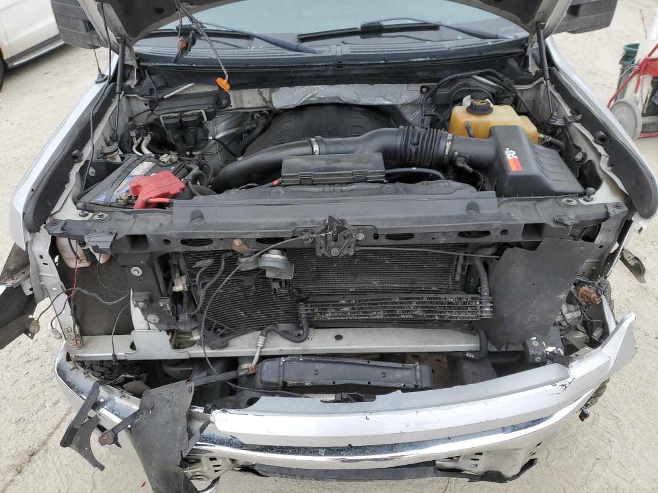 2011 Ford F-150 VIN 1FTFW1ETXBFC56356 Copart auction photo, front end / minor dent/scratches damage thumbnail 13