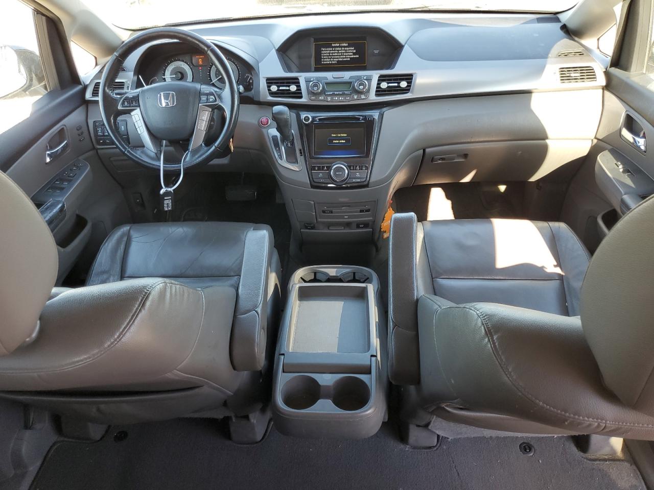 2015 Honda Odyssey VIN 5FNRL5H91FB009170 Copart auction photo, rear end / minor dent/scratches damage thumbnail 8