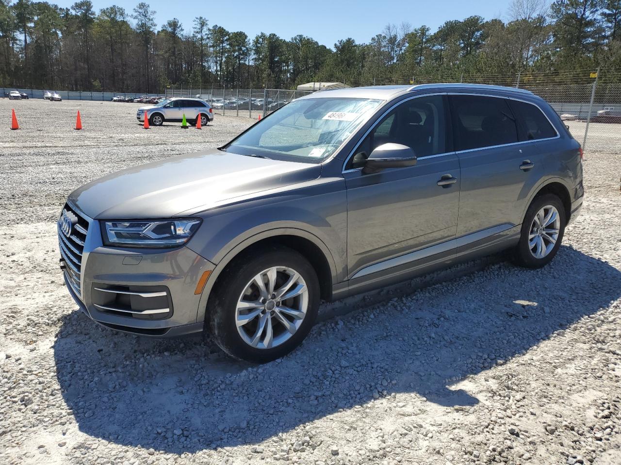 2017 Audi Q7 VIN WA1LAAF75HD041100 - Copart auction photo
