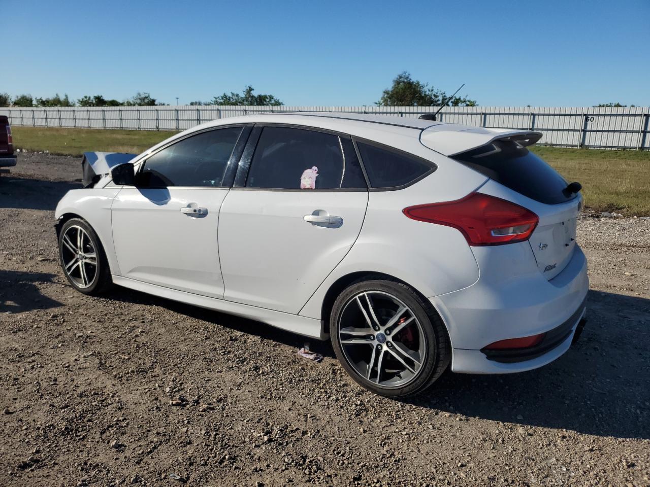 2018 Ford Focus VIN 1FADP3L90JL289699 Copart auction photo, front end / minor dent/scratches damage thumbnail 2