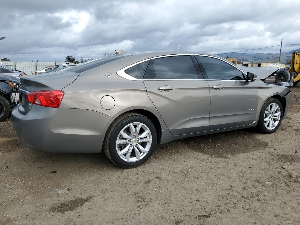 2018 Chevrolet Impala VIN 2G1105S38J9168834 Copart auction photo, front end / side damage thumbnail 3