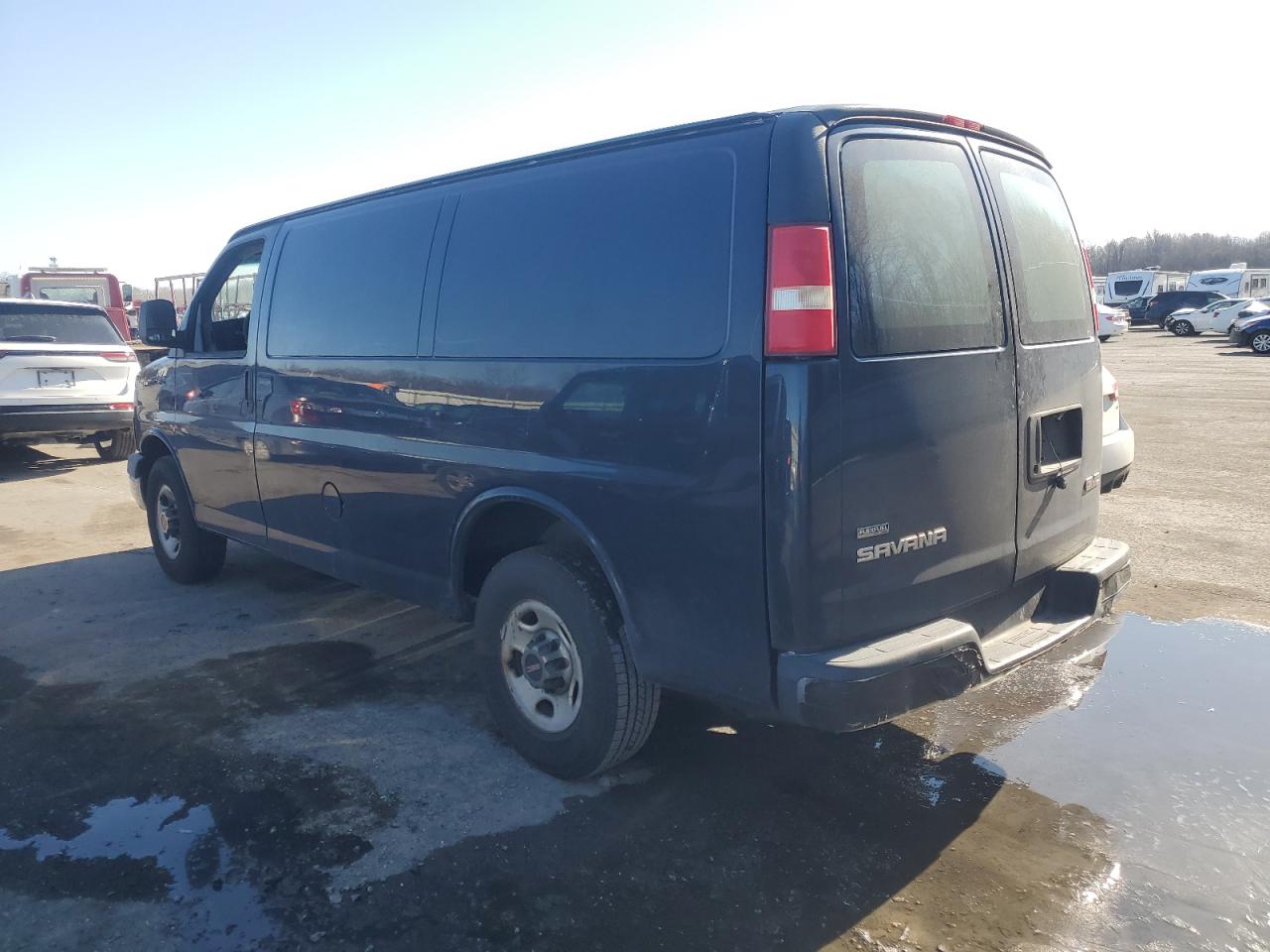 2010 GMC Savana VIN 1GTZGFDG0A1126349 Copart auction photo, side damage thumbnail 2