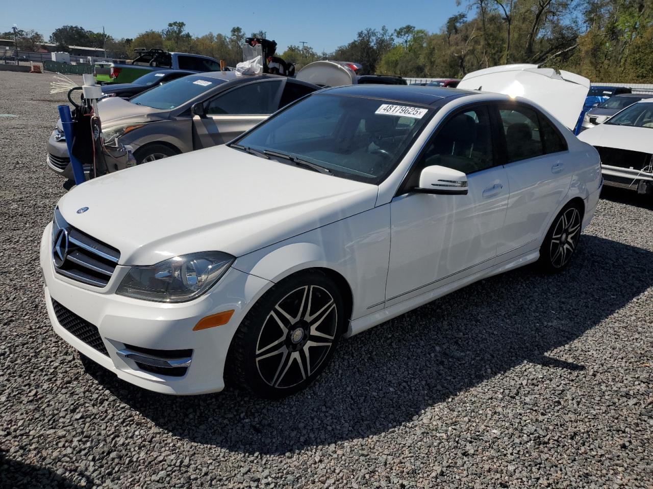 2013 Mercedes-Benz C-klasse VIN WDDGF4HBXDR273867