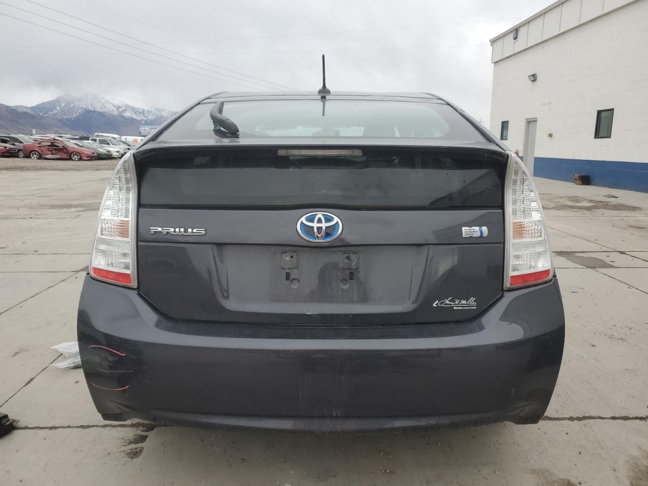2011 Toyota Prius VIN JTDKN3DU8B1414987 Copart auction photo, front end / minor dent/scratches damage thumbnail 6