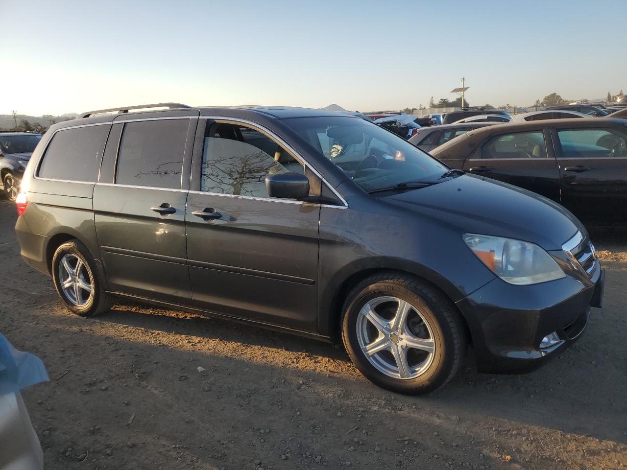 2006 Honda Odyssey VIN 5FNRL38846B125412 Copart auction photo, mechanical damage thumbnail 4