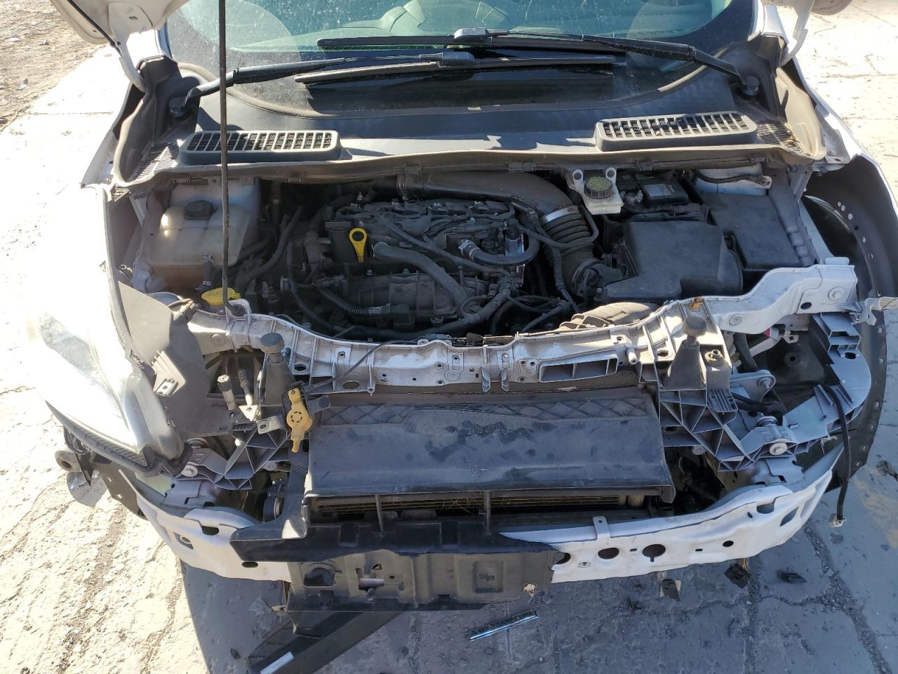 2016 Ford Escape VIN 1FMCU0JX4GUC58047 Copart auction photo, front end / minor dent/scratches damage thumbnail 12