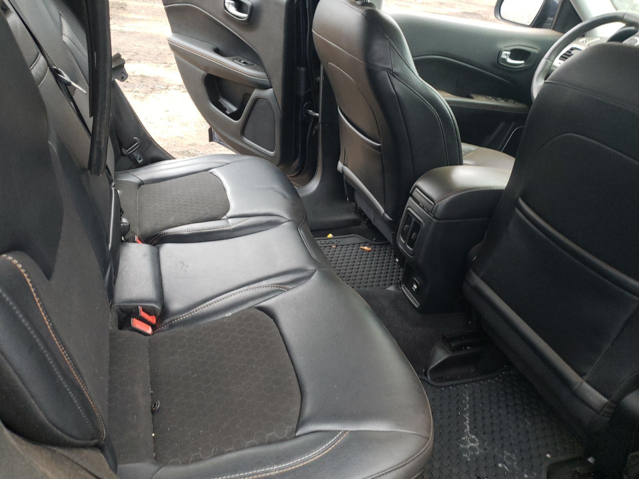 2017 Jeep Compass VIN 3C4NJDBB3HT657043 Copart auction photo, all over damage thumbnail 11