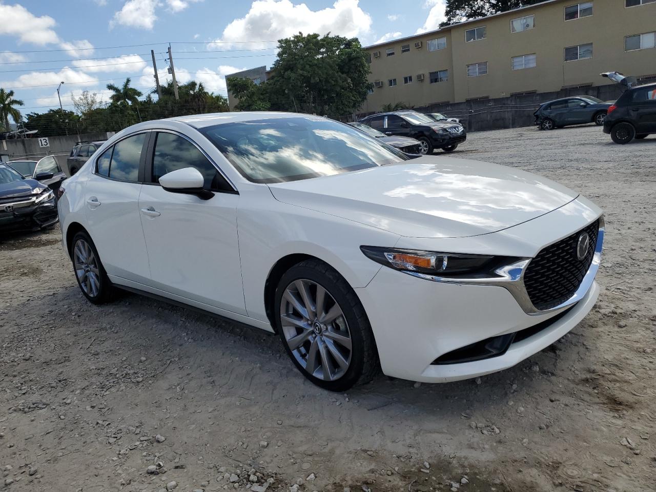 2020 Mazda 3 VIN 3MZBPADL2LM129502 Copart auction photo, side / minor dent/scratches damage thumbnail 4