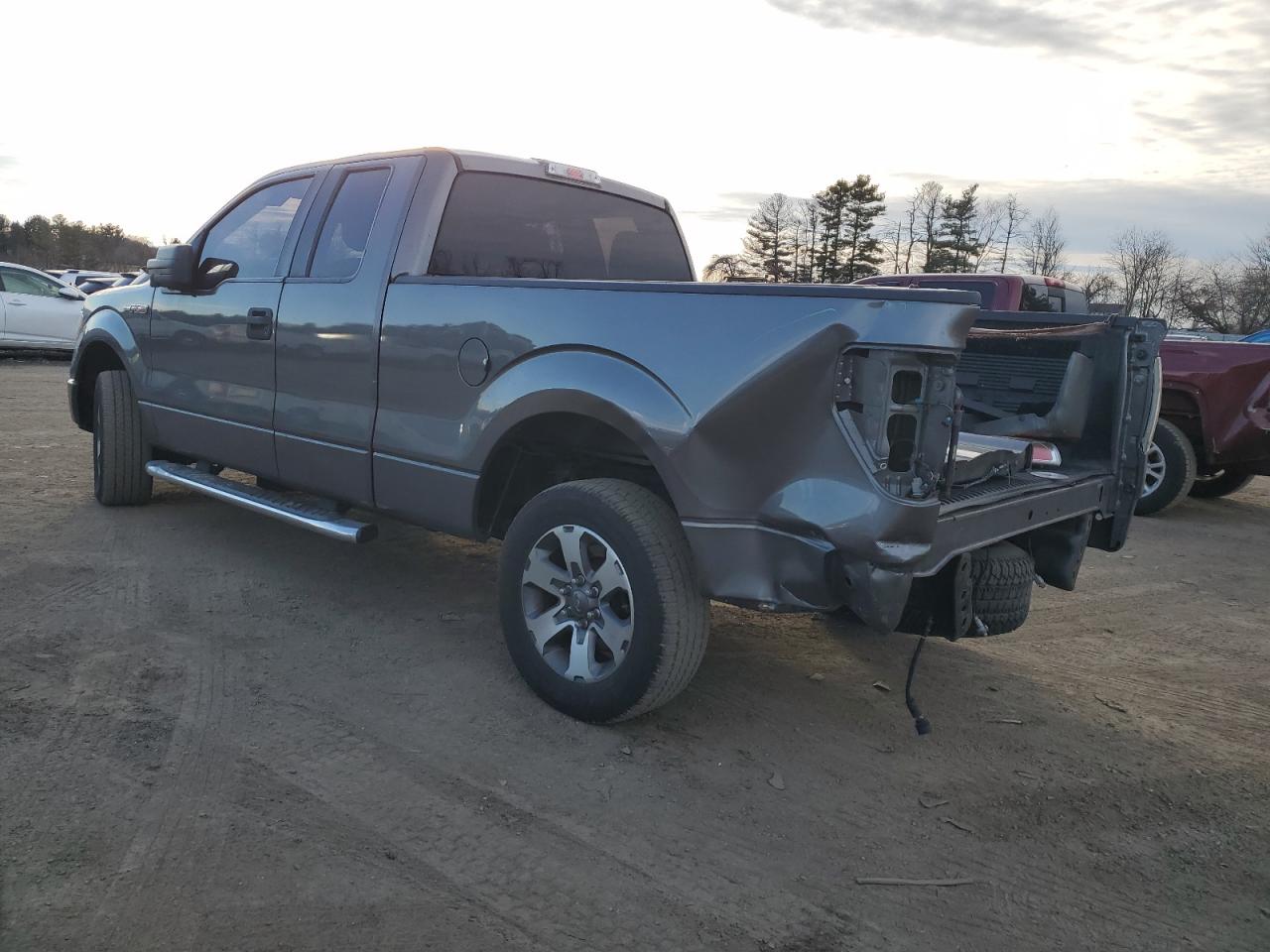 2013 Ford F-150 VIN 1FTFX1CF5DFC03478 Copart auction photo, rear end / minor dent/scratches damage thumbnail 2