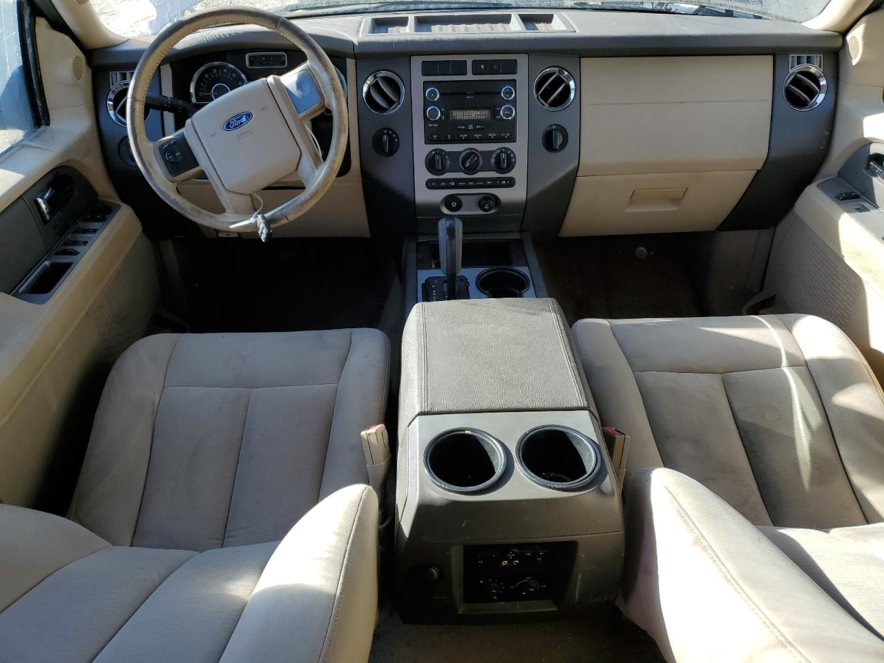 2008 Ford Expedition VIN 1FMFU16518LA81684 Copart auction photo, front end / minor dent/scratches damage thumbnail 8