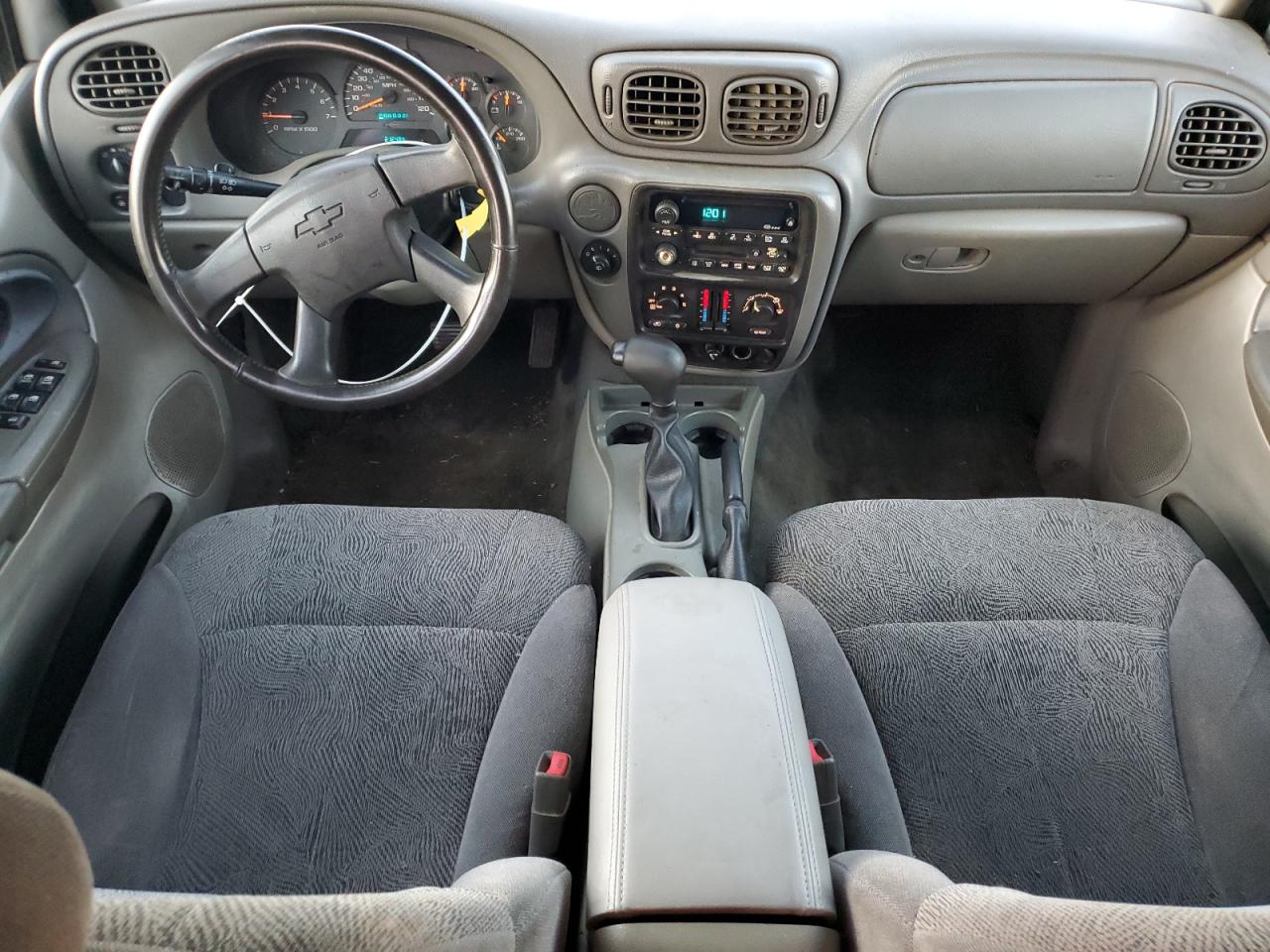 2003 Chevrolet TrailBlazer VIN 1GNDS13S332259368 Copart auction photo, all over damage thumbnail 8