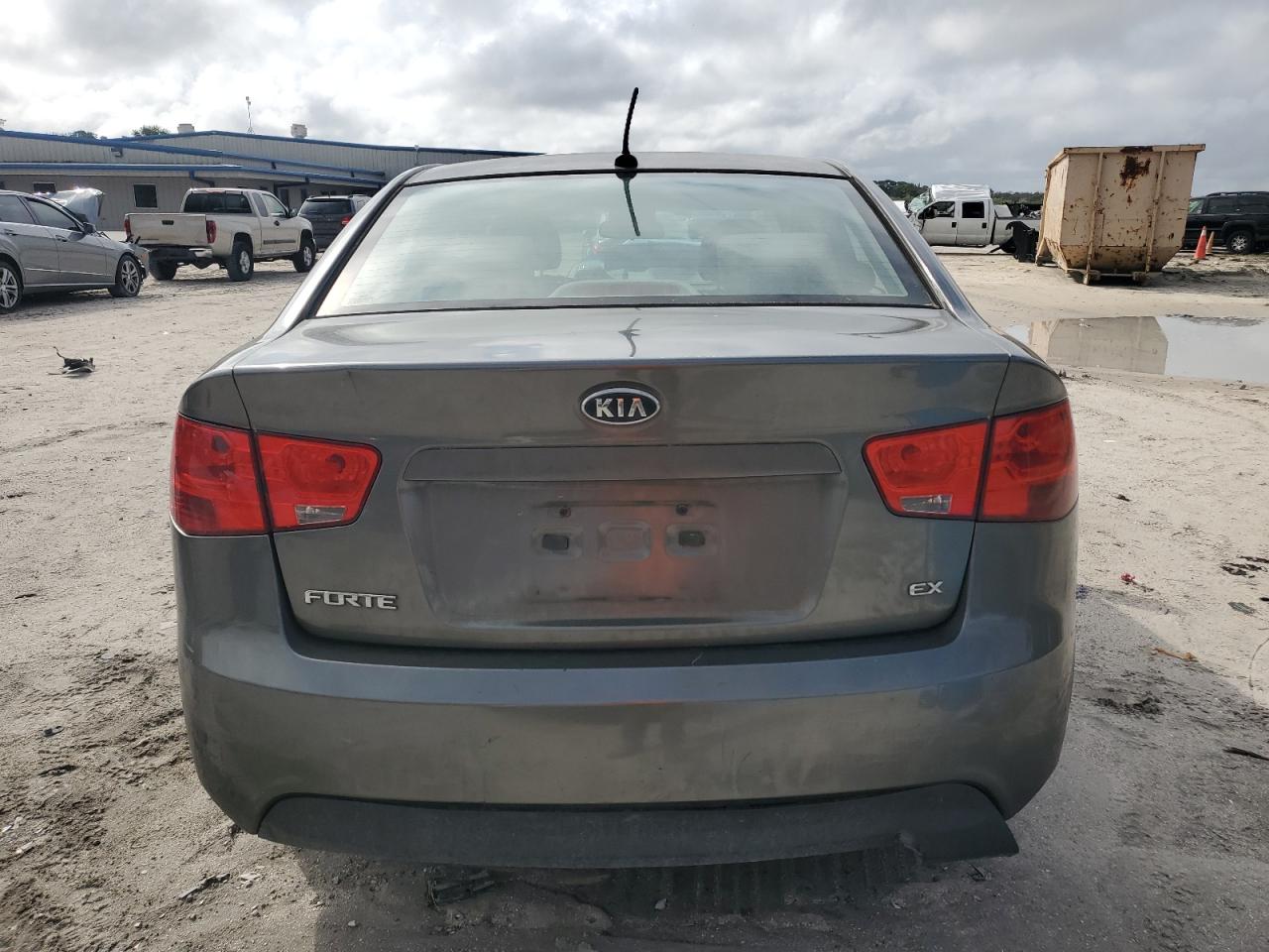 2013 KIA Forte VIN KNAFU4A28D5726491 Copart auction photo, front end damage thumbnail 6