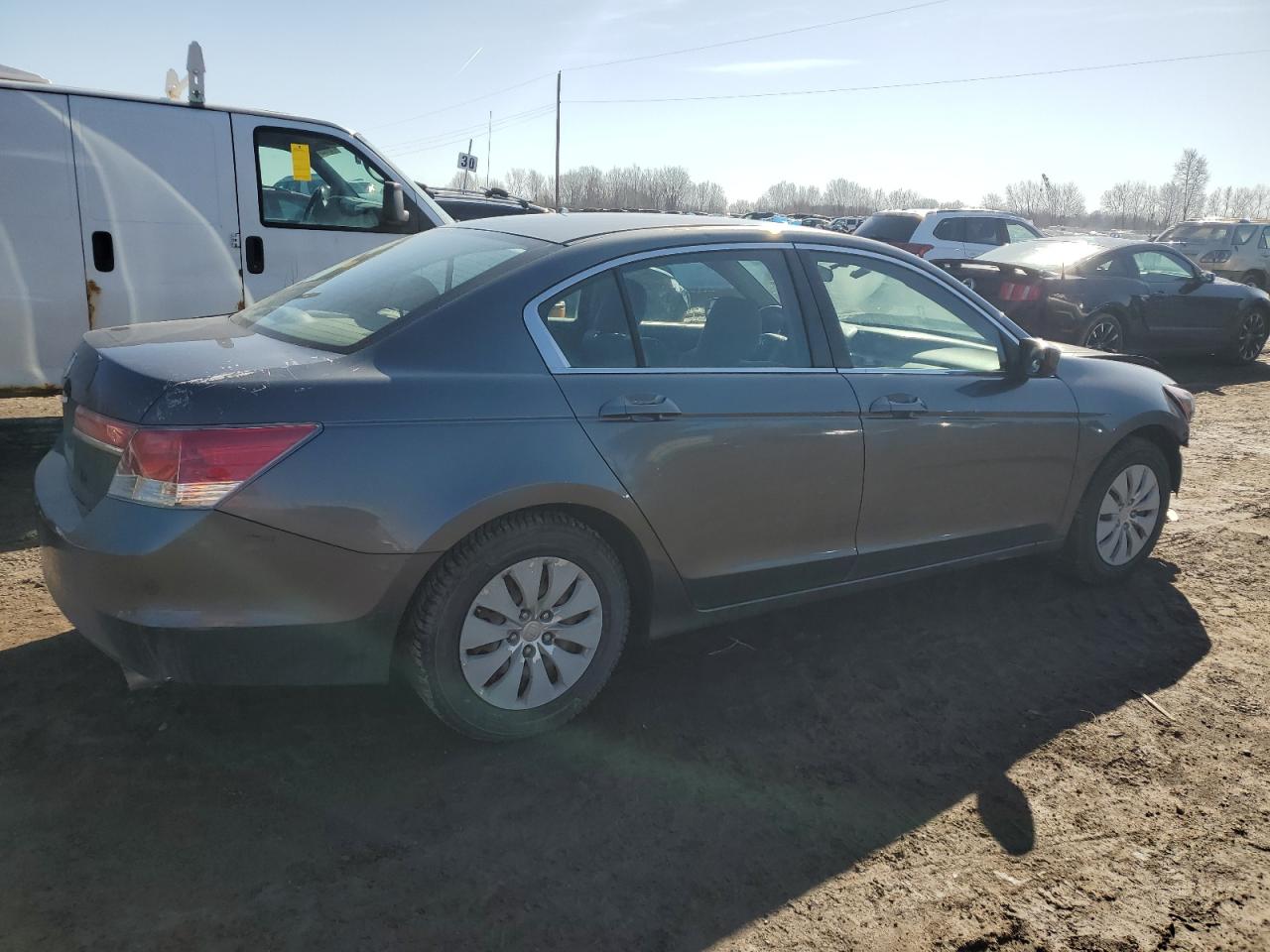 2011 Honda Accord VIN 1HGCP2F30BA032094 Copart auction photo, front end / minor dent/scratches damage thumbnail 3