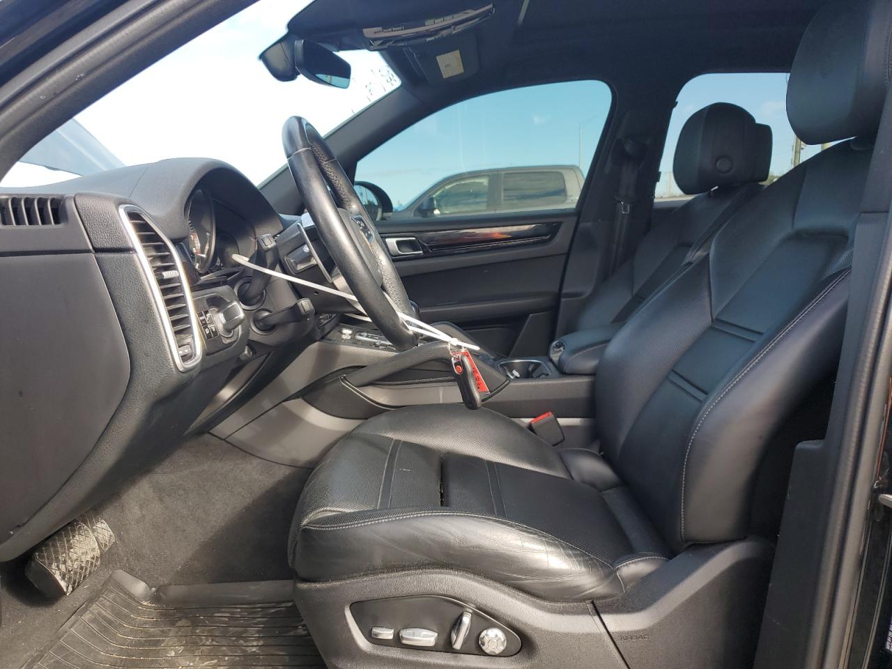 2020 Porsche Cayenne VIN WP1AE2AY7LDA22692 Copart auction photo, front end damage thumbnail 7