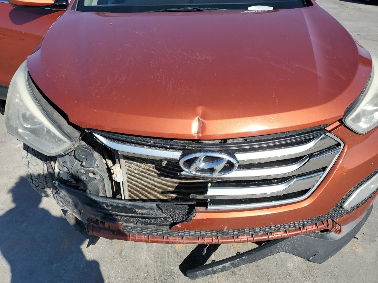 2016 Hyundai Santa Fe VIN 5XYZU3LB6GG331583 Copart auction photo, front end / rear end damage thumbnail 11